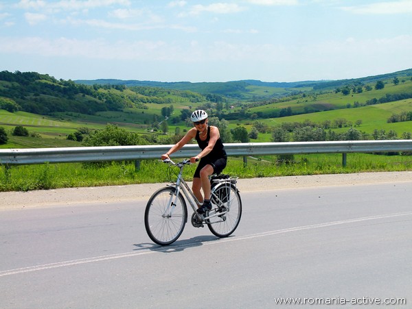 bike transylvania cyclist portrait 600